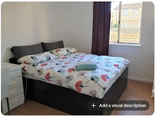 Dana-Private Room In 3-Bedroom Apartment 2