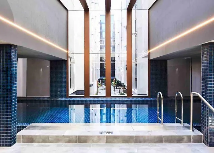 Midnight Luxe 2Br 2Bath 2Car 528 In The Heart Of Braddon Pool Sauna Gym Secure Parking Wifi Wine