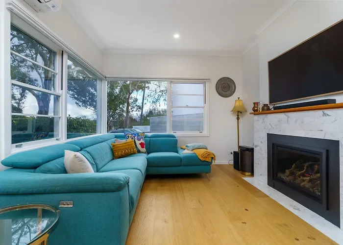 Serene 3Br Haven In Ainslie - Ideal Getaway