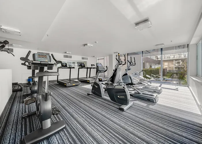 Central 1-Bed With Parking Bbq And Indoor Pool
