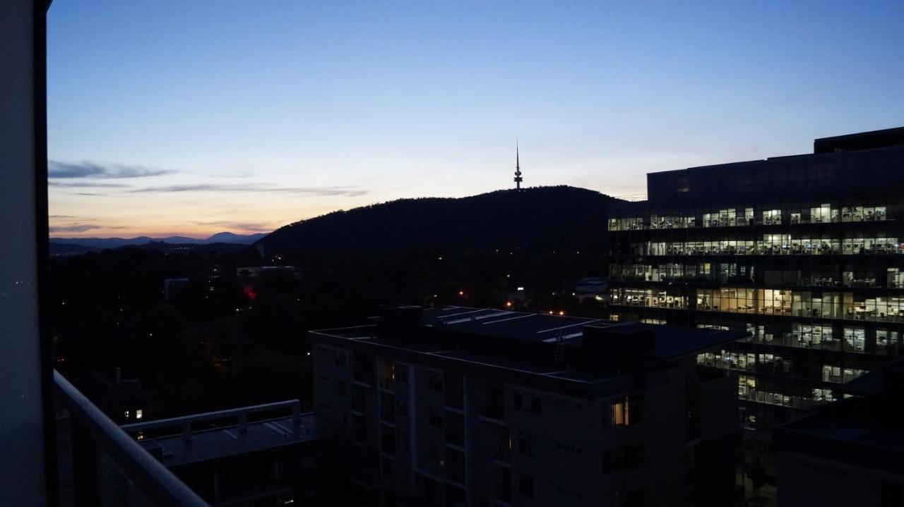 Cbd Metropolitan * Canberra
