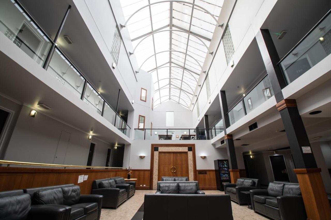Aparthotel Madison Capital Executive