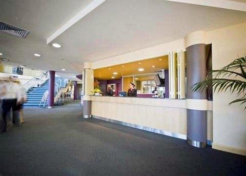 Quality Dickson Hotel