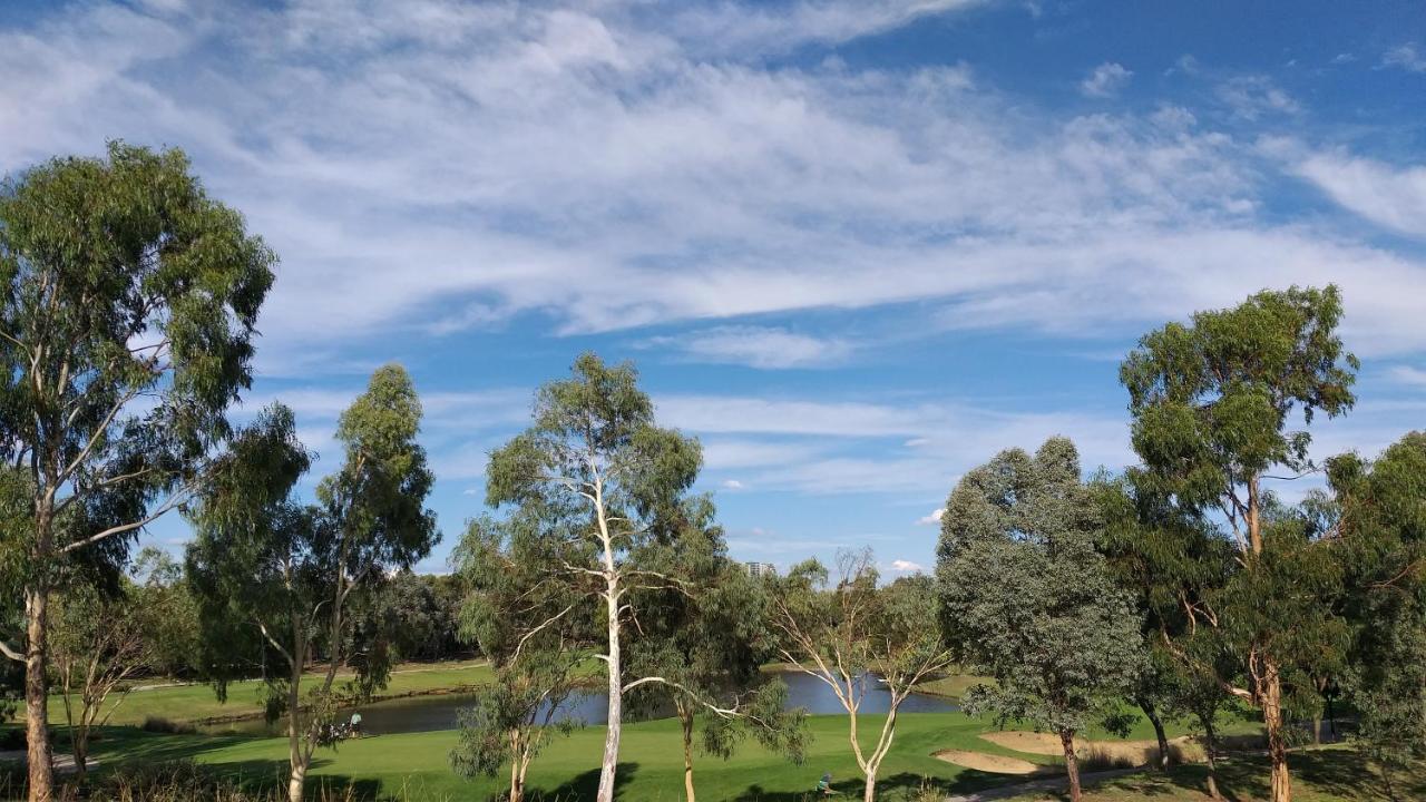 Sweet By The Golf Course Homestay *
