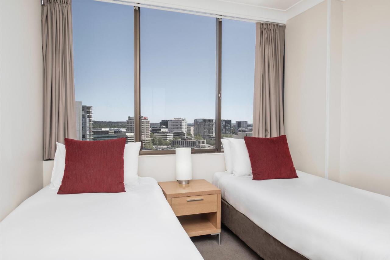 Aparthotel Breakfree Capital Tower 4*