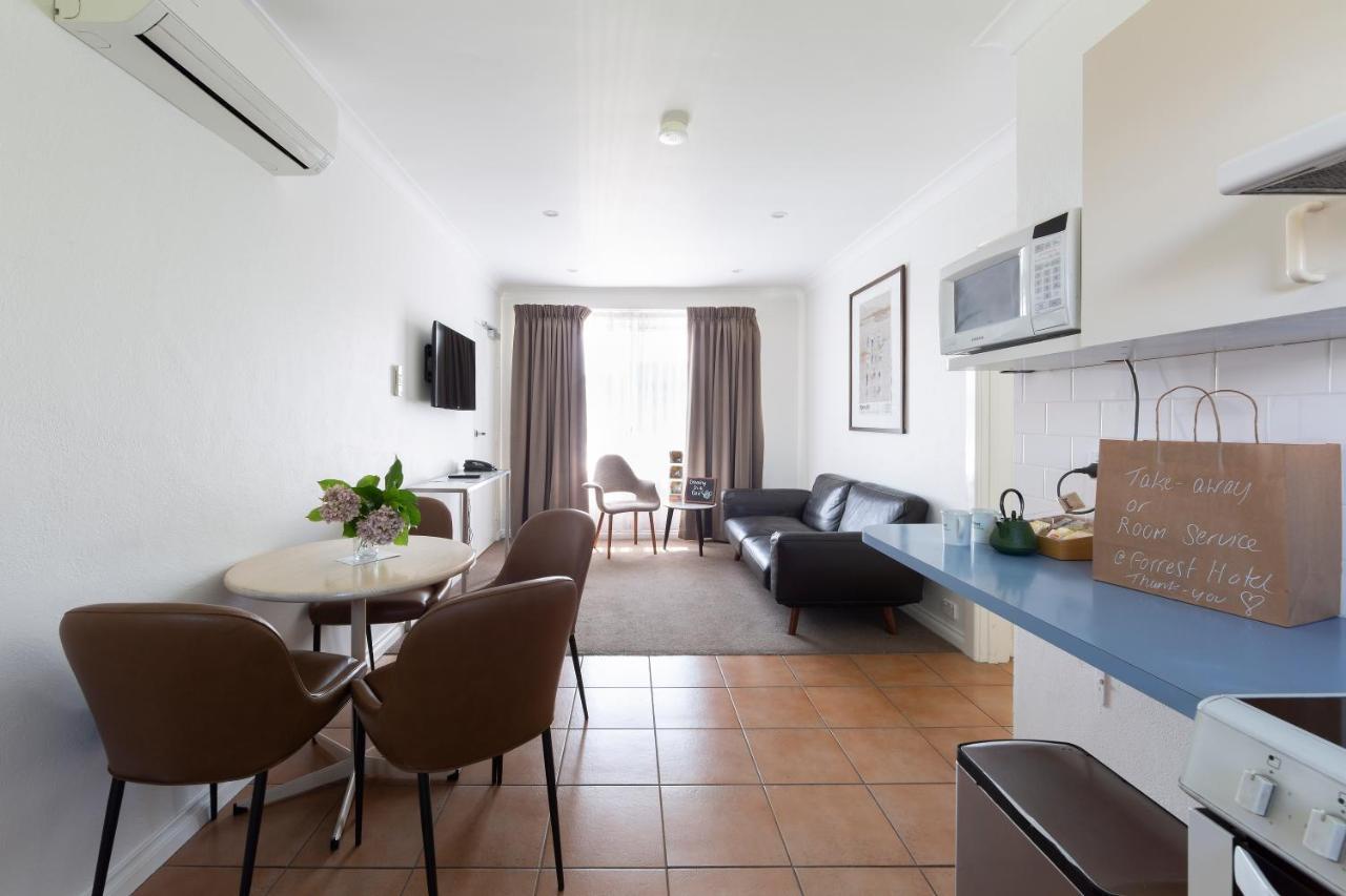 Aparthotel Forrest & Canberra