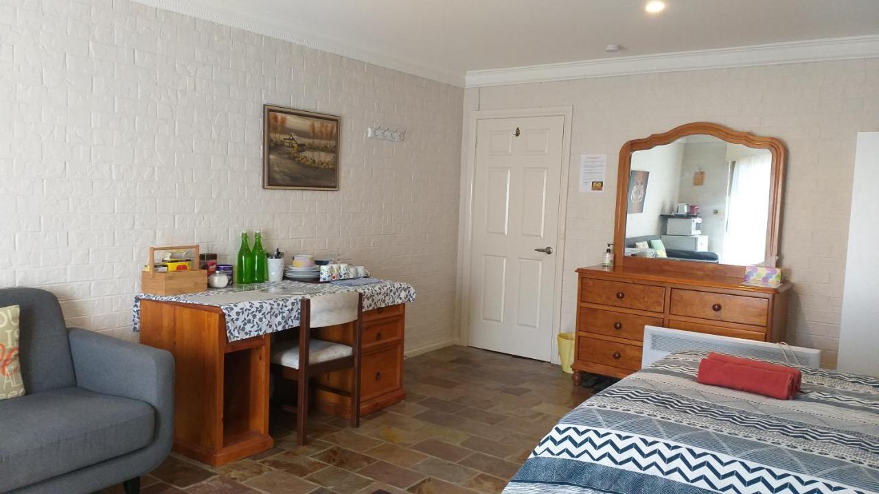 Sweet By The Golf Course Canberra