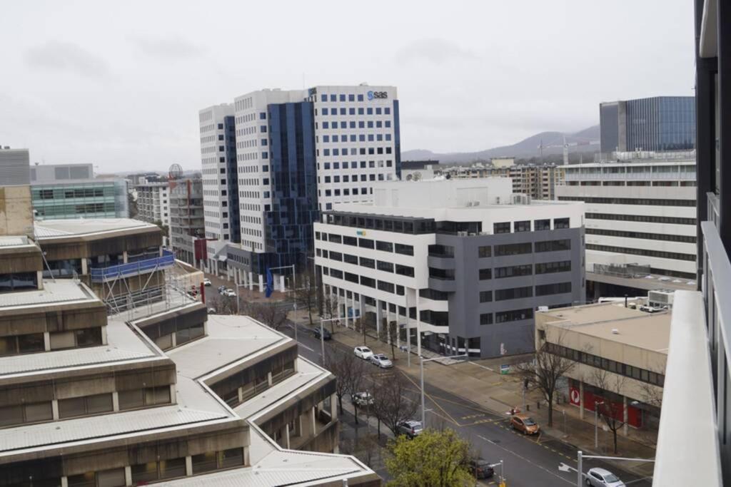 Mayfair In Very Centre Apartment Canberra