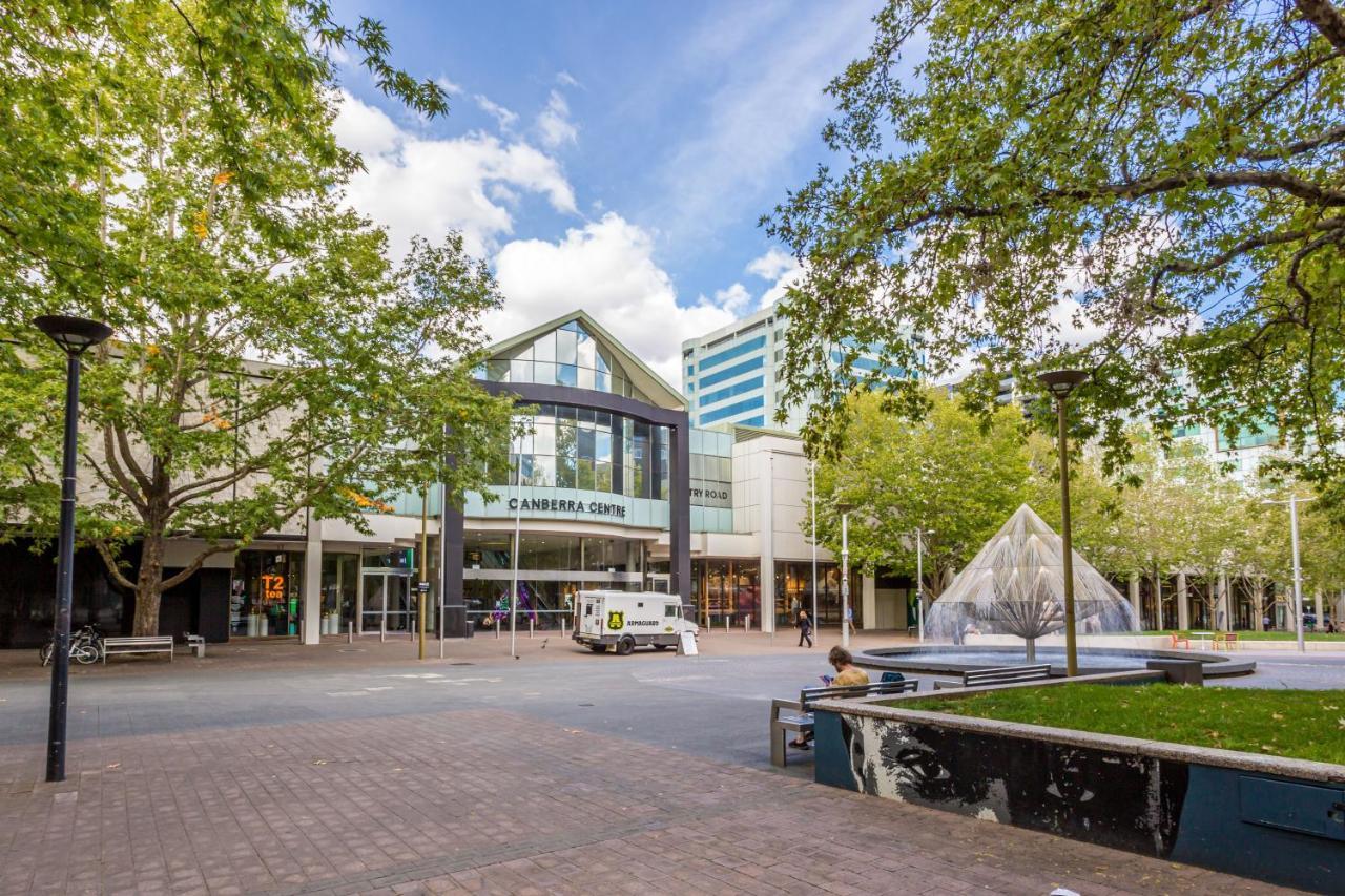 Dana-spacious Private In Shared 2-bedroom Apartment-1 *