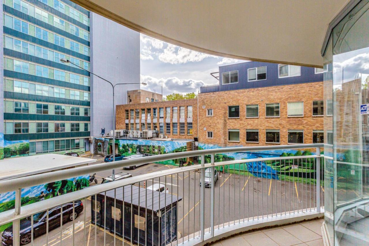 Dana-spacious Private In Shared 2-bedroom Apartment-1 Canberra