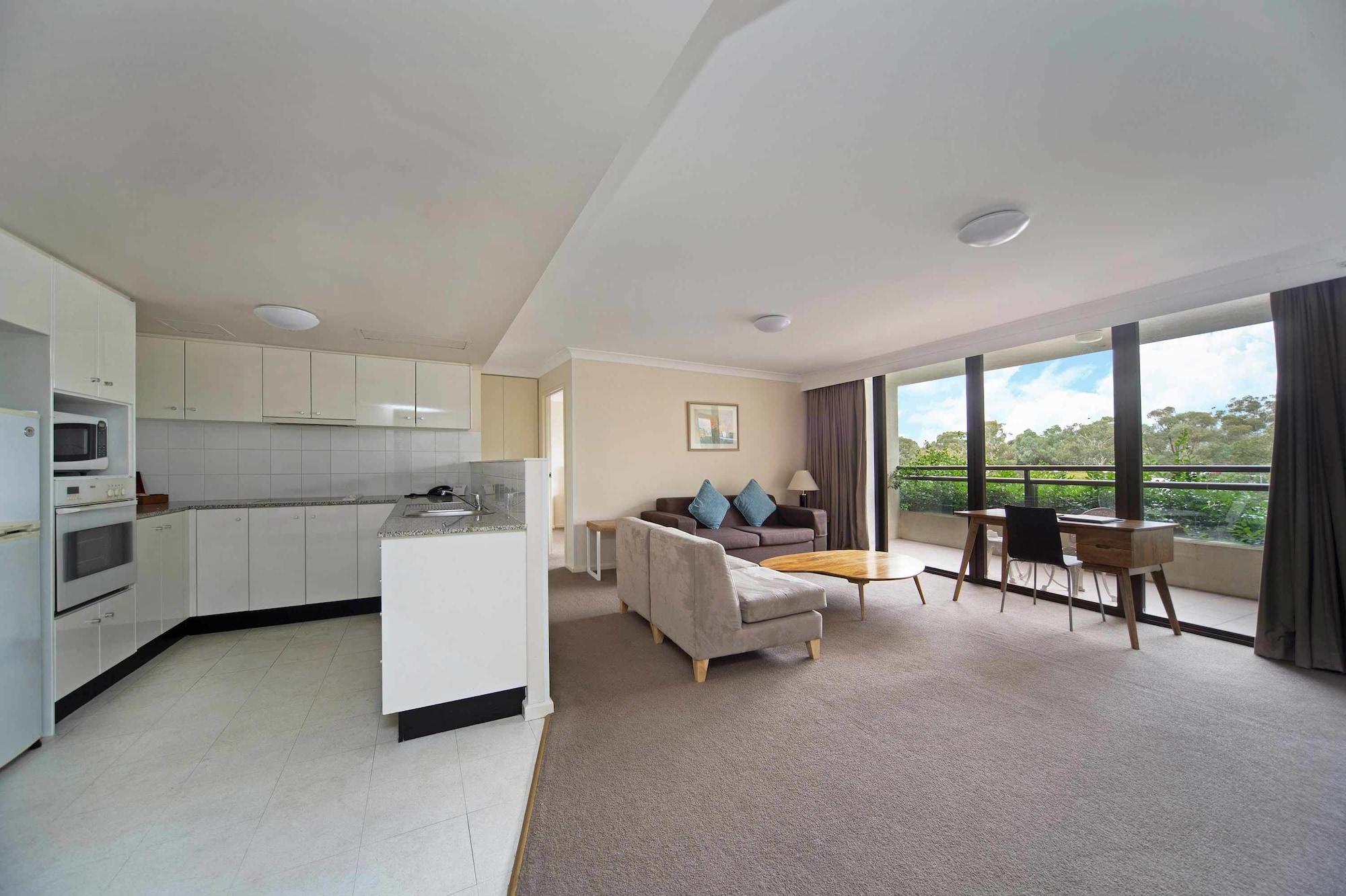 Breakfree Capital Tower Aparthotel Canberra