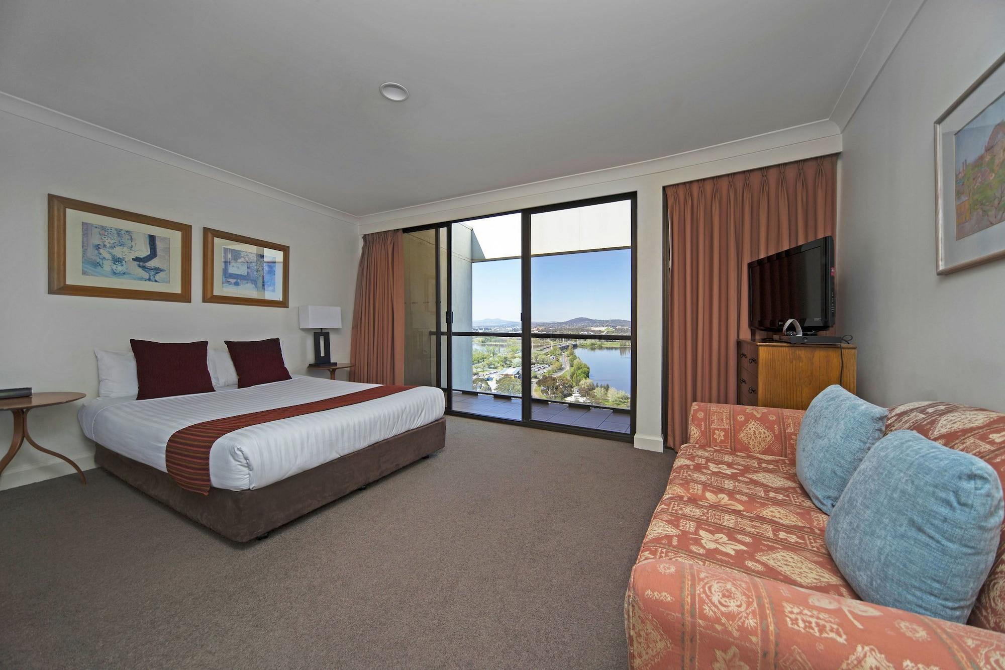 Breakfree Capital Tower Aparthotel Canberra