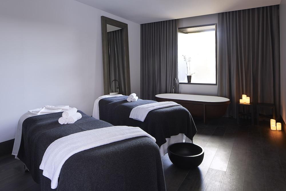 Burbury Aparthotel 4*