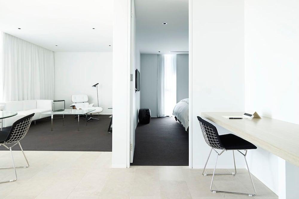 Burbury 4* Canberra