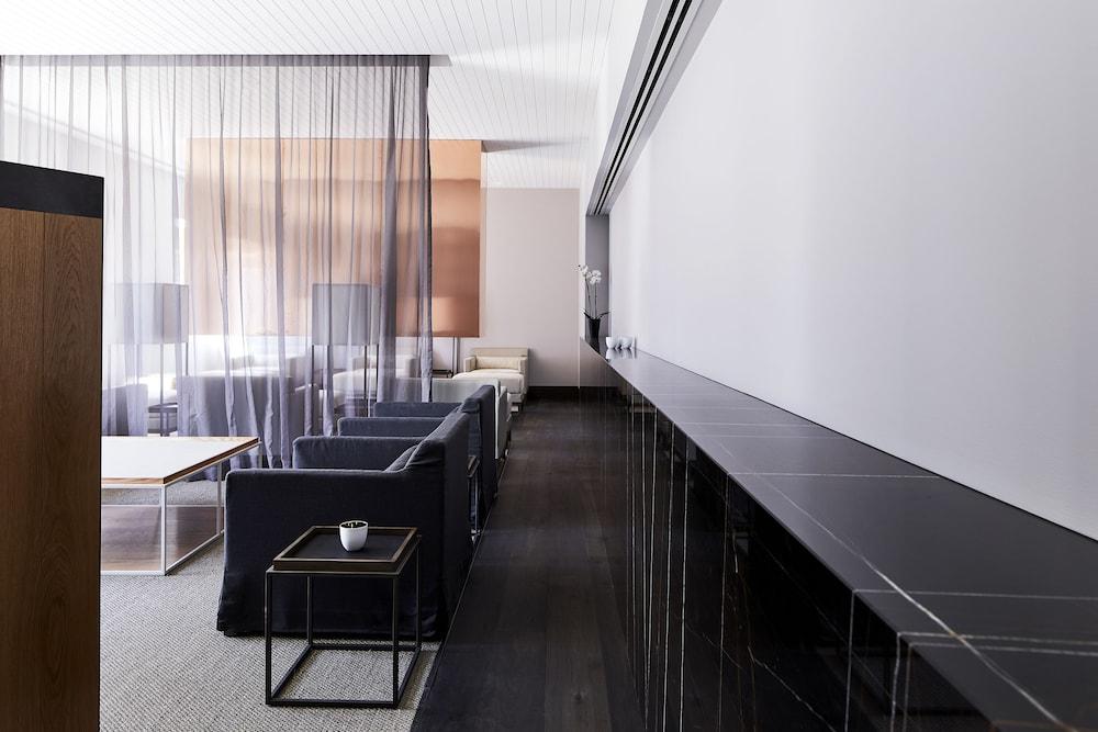 Burbury Aparthotel Canberra