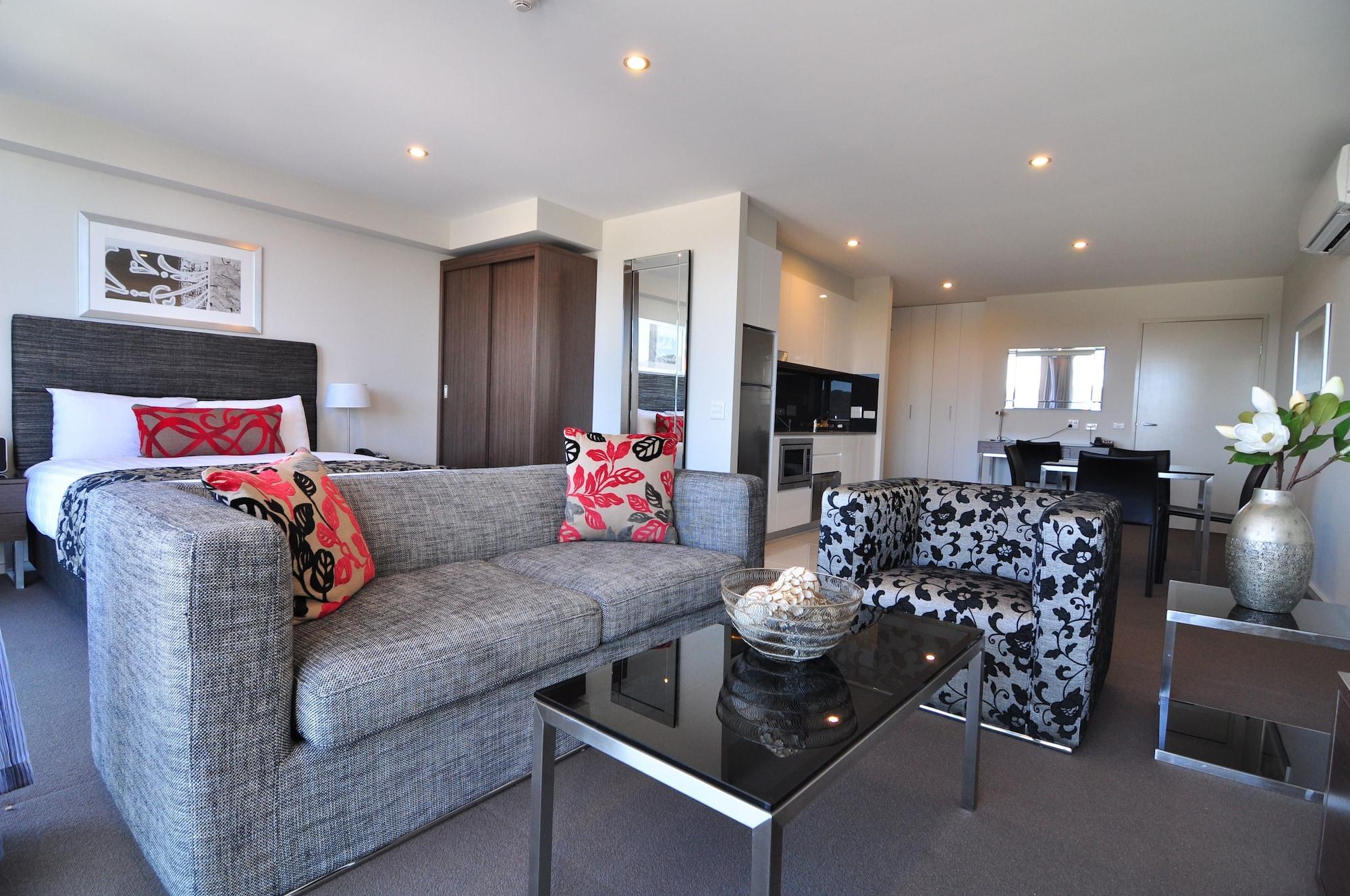 Adina Serviced Dickson Aparthotel 4*