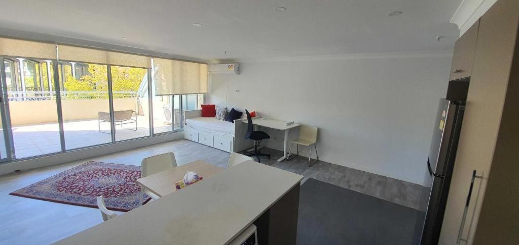 Dana-cozy With Shared Entry In The Apartment