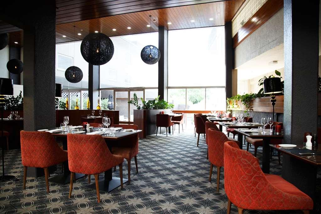 Hotel Pavilion On Northbourne 4*