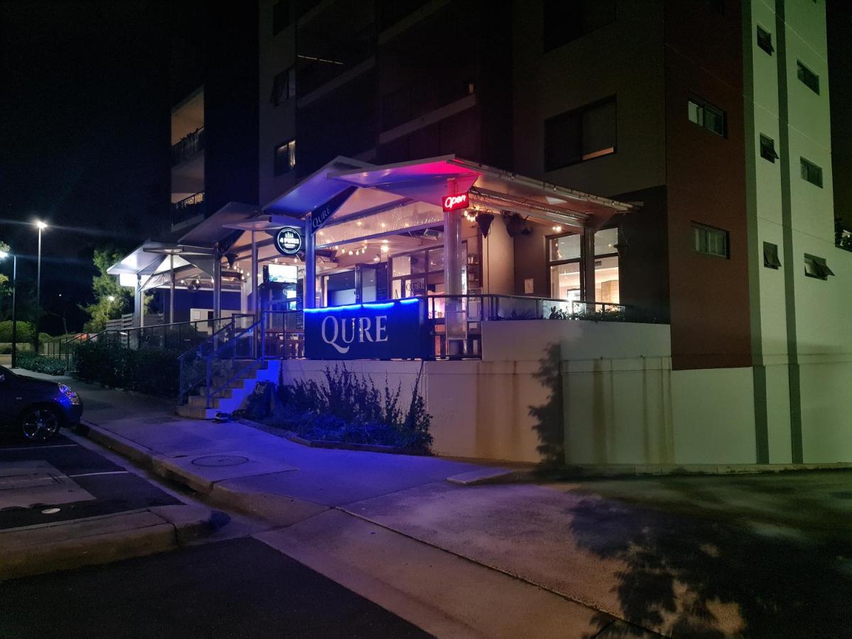 Qure Restaurant And Bruce Apartment Canberra
