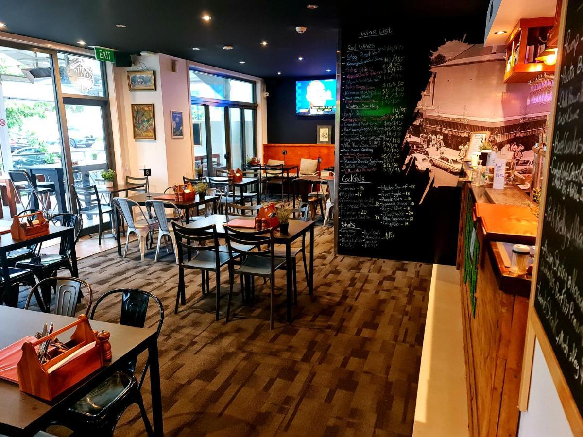 Qure Restaurant And Bruce Apartment Canberra