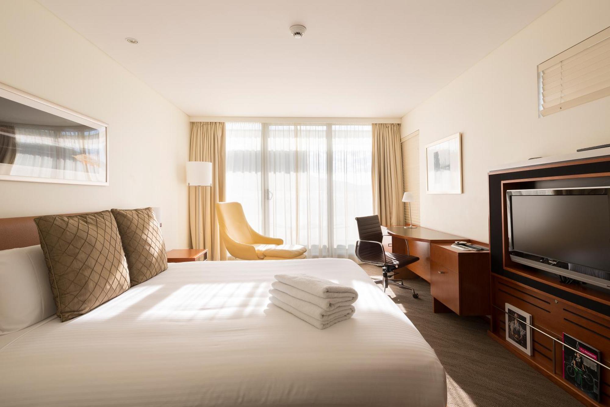 Novotel Canberra