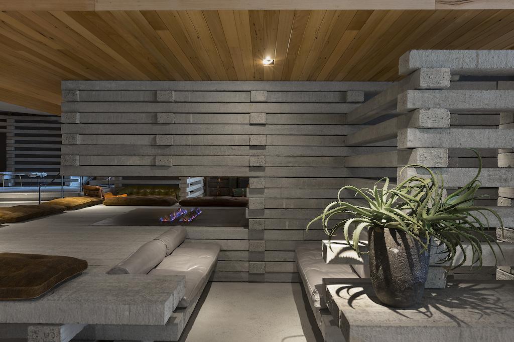 Ovolo Nishi Hotel Canberra