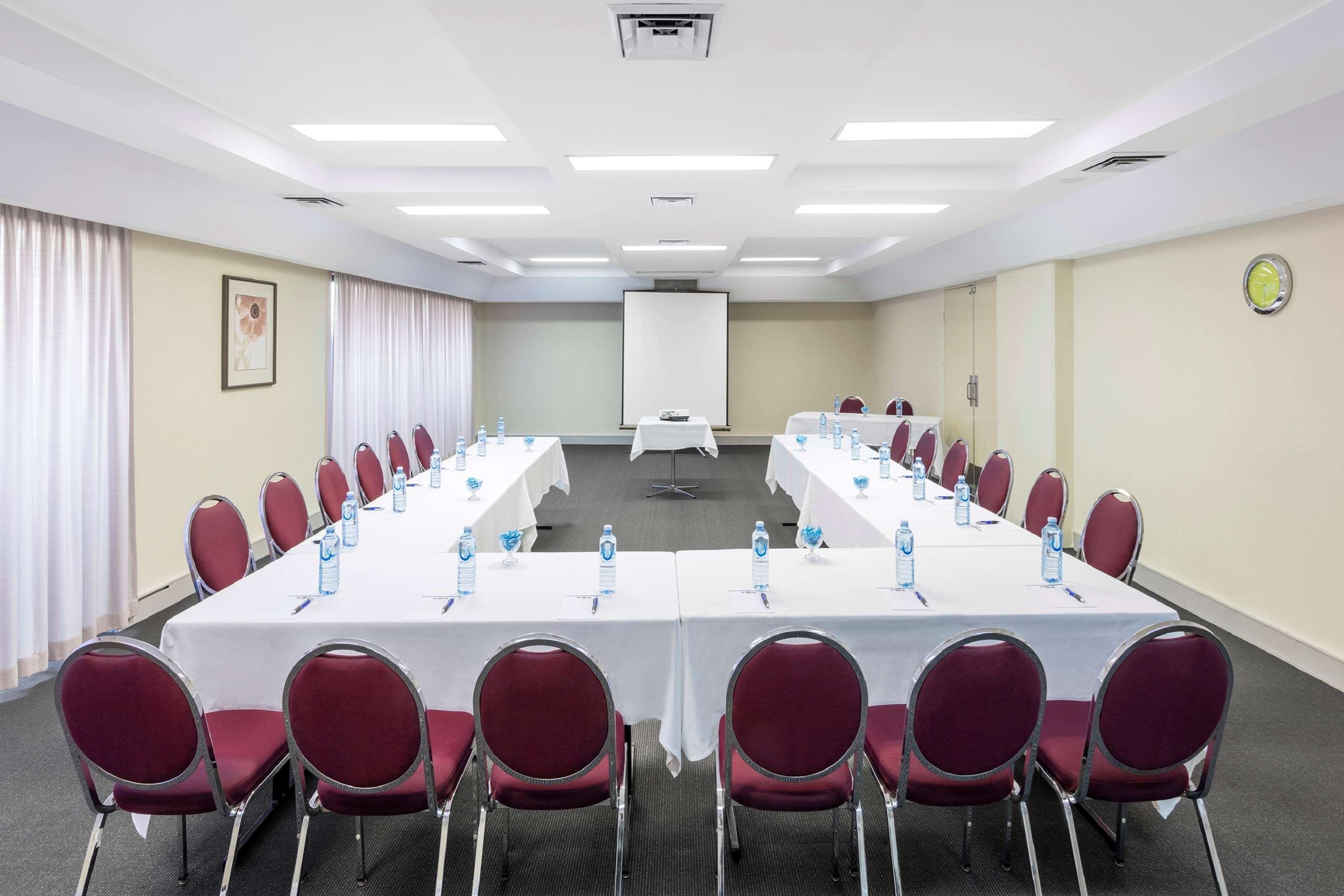 Garden City Hotel, Best Western Signature Collection Canberra