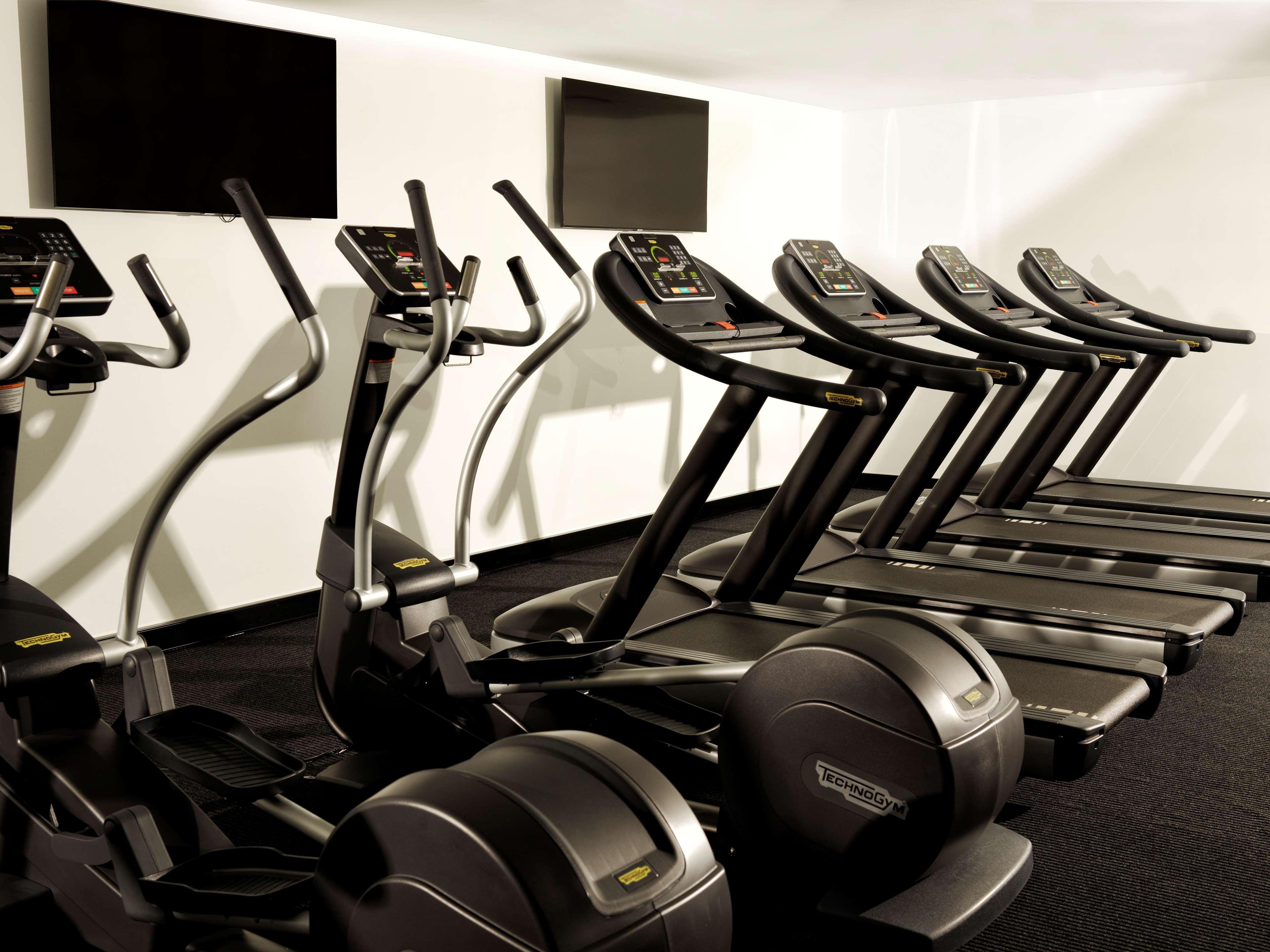 Aparthotel A By Adina 4*