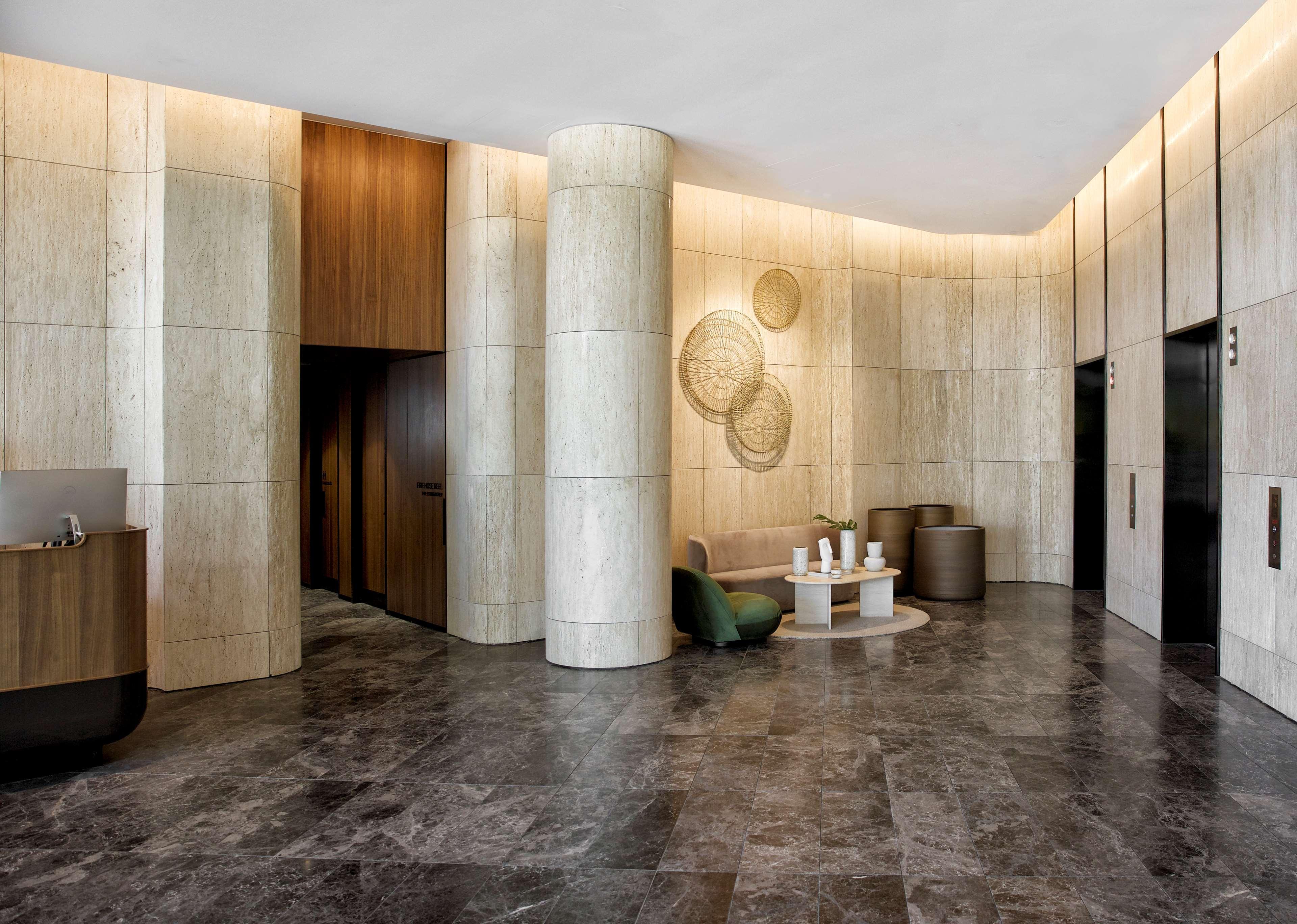 A By Adina 4* Canberra
