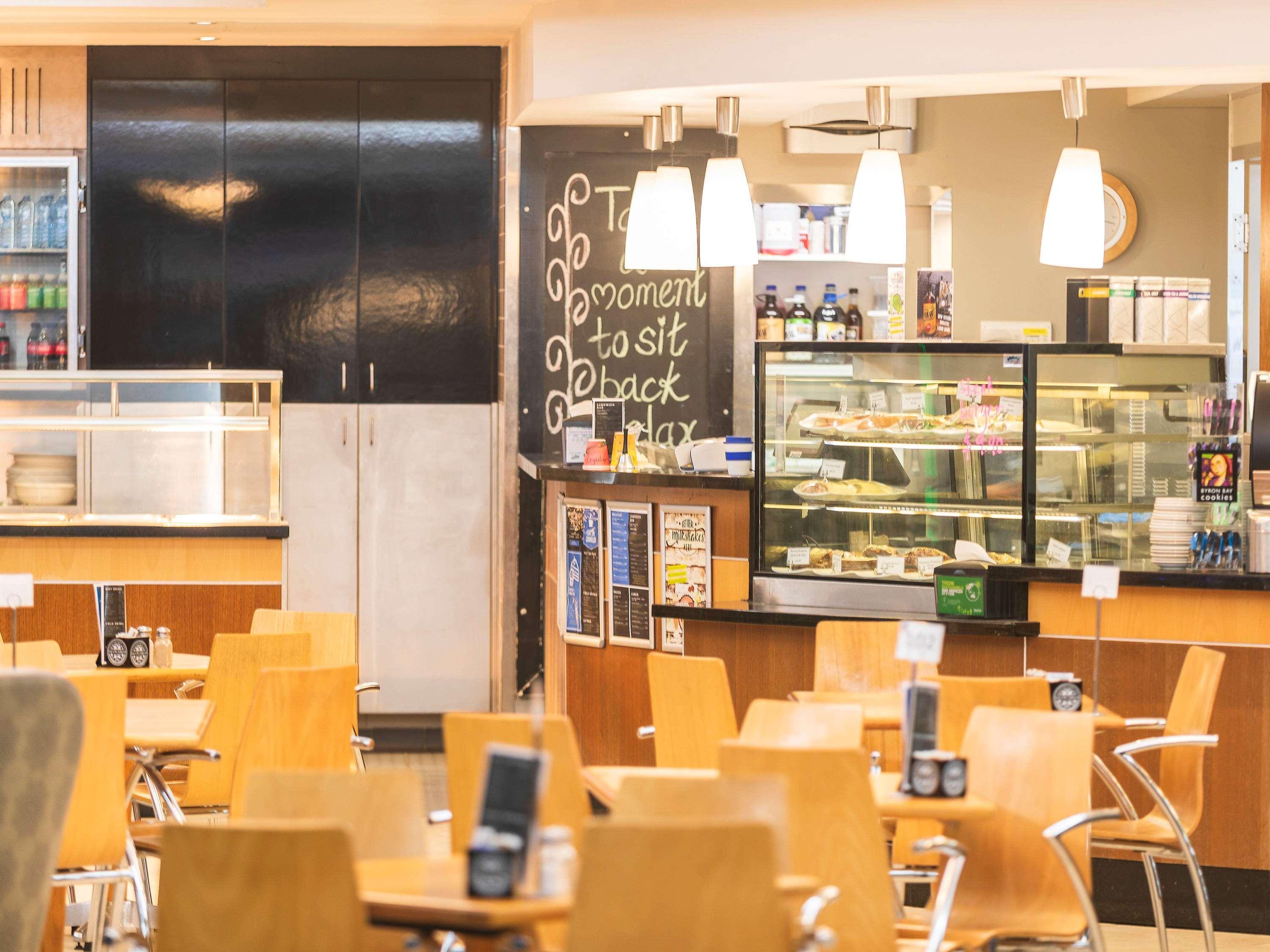 Mercure Belconnen 4*
