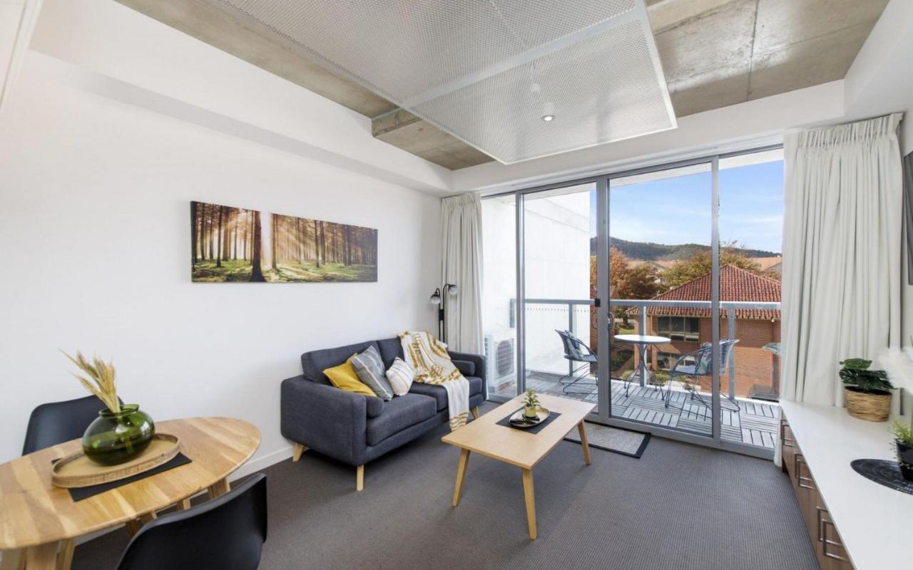 Mode 220 Braddon Act Apartment *