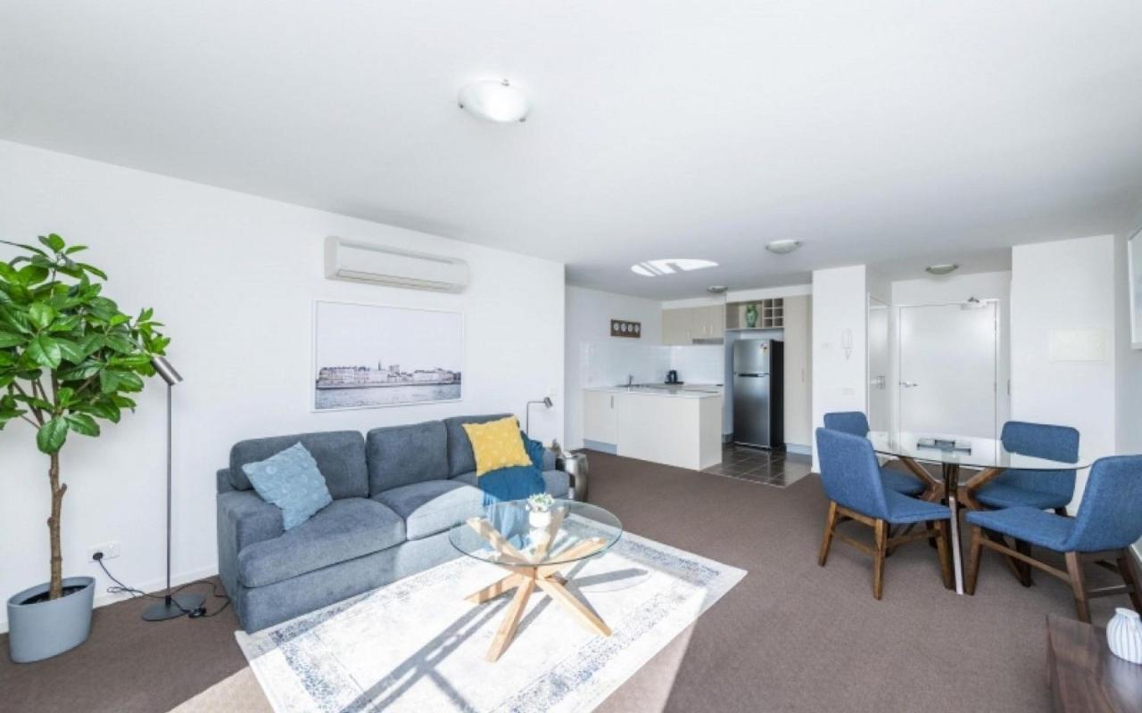 Century 23 Griffith Apartment
