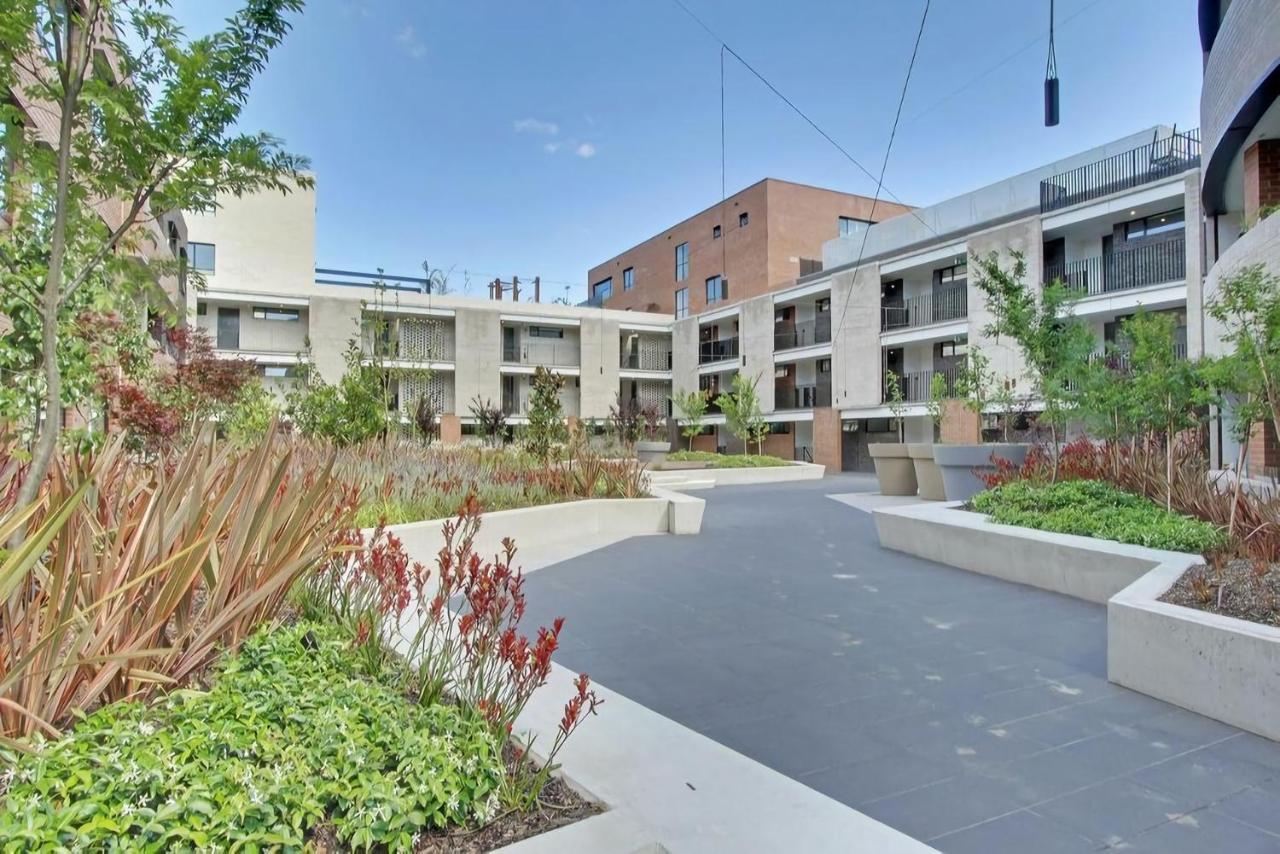 - Kingston Foreshore Apartment Canberra