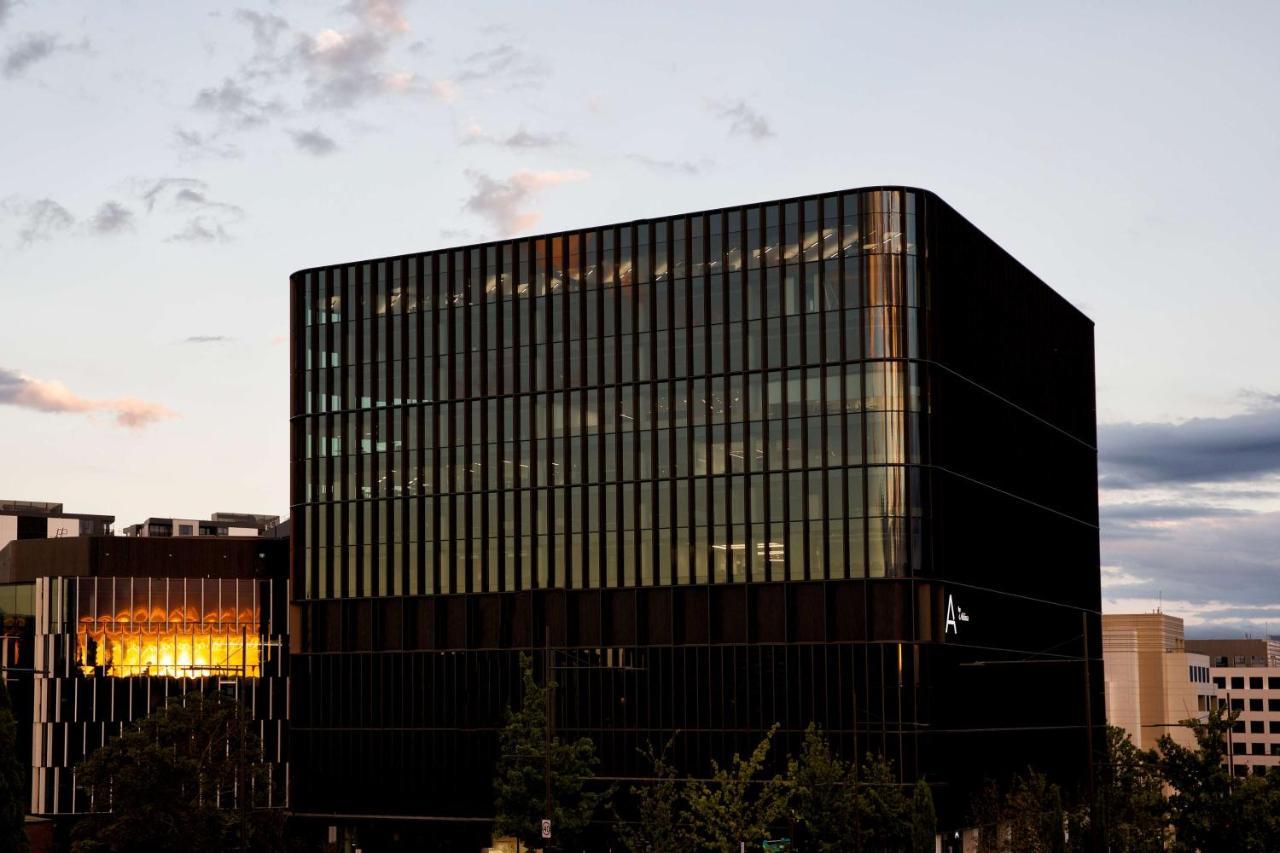 Aparthotel A By Adina 4*