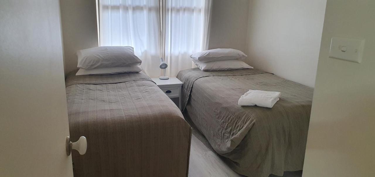 Beautiful Inner City Fully Renovated Ground Floor With Attached Lock-up Garage Canberra