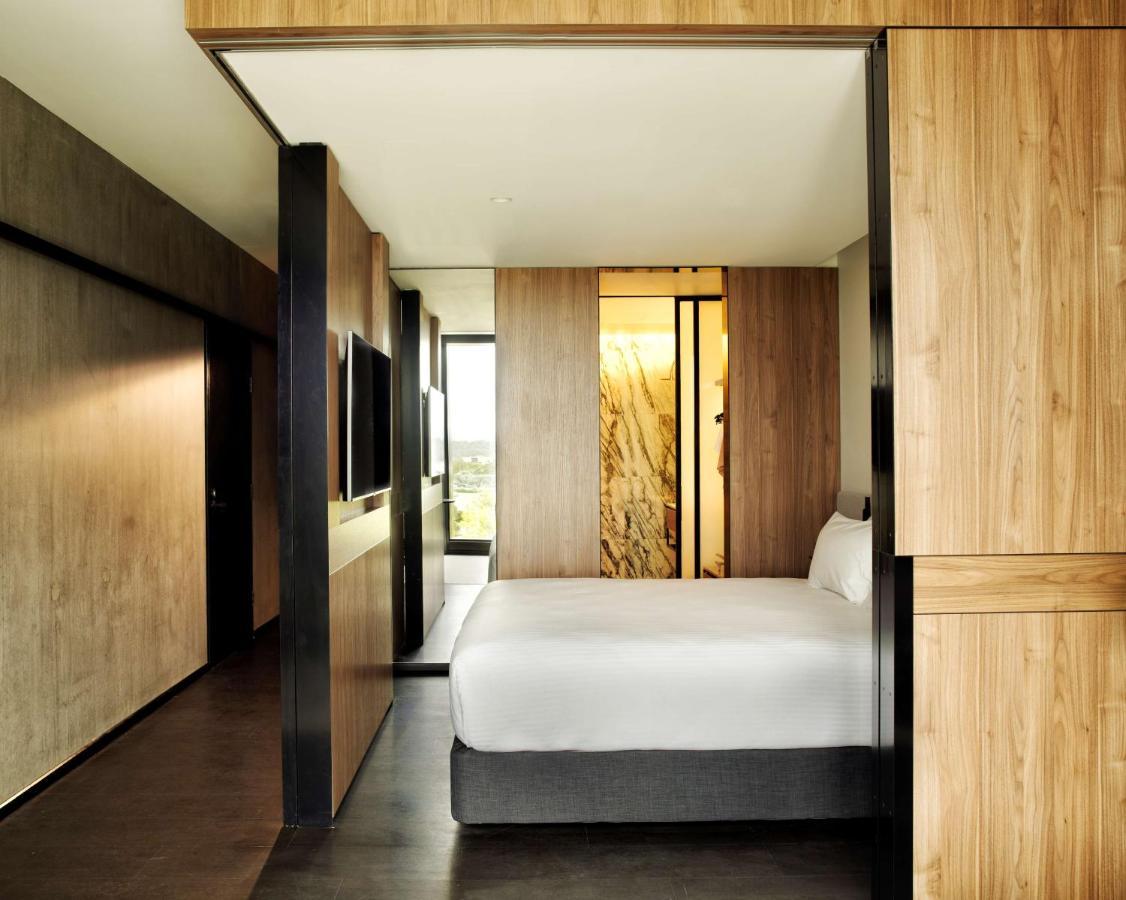 A By Adina Aparthotel Canberra