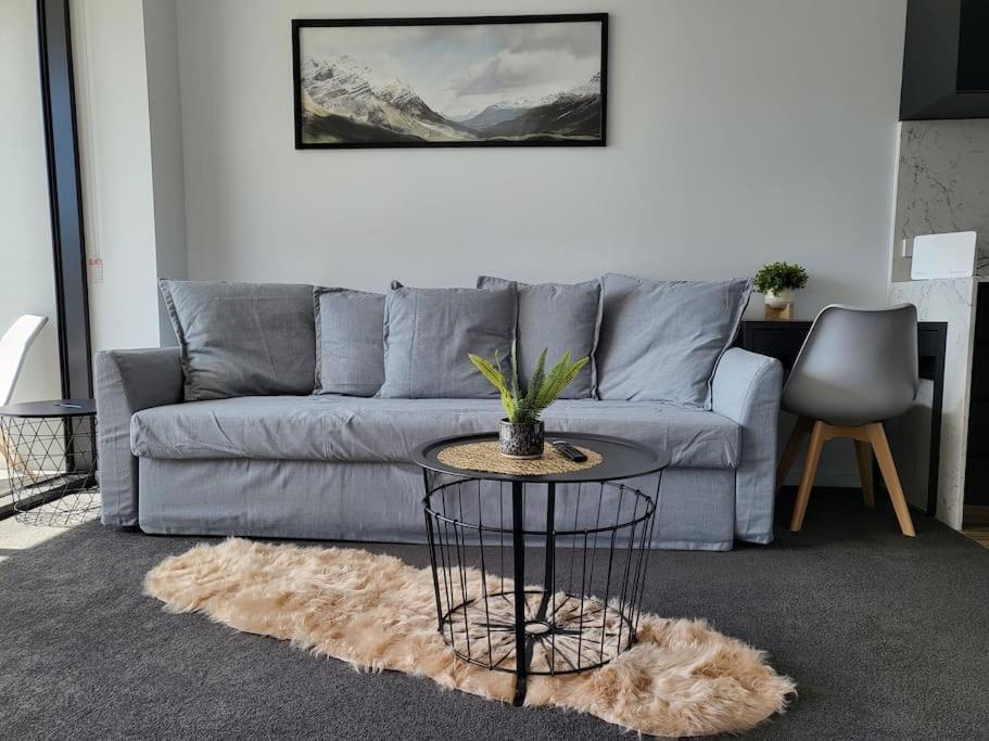 Lovely Cbd Modern One Bedroom *