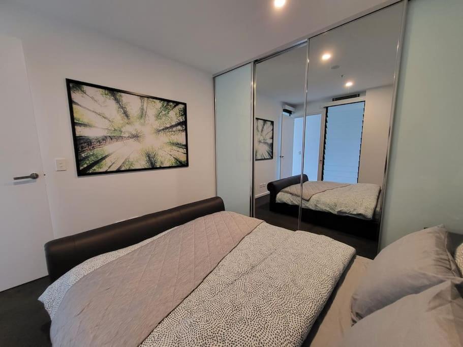 Apartment Lovely Cbd Modern One Bedroom Canberra