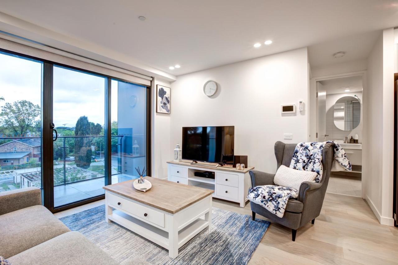The Hamptons - Lux 2 Bed 2 Bath, Pool - Location Apartment