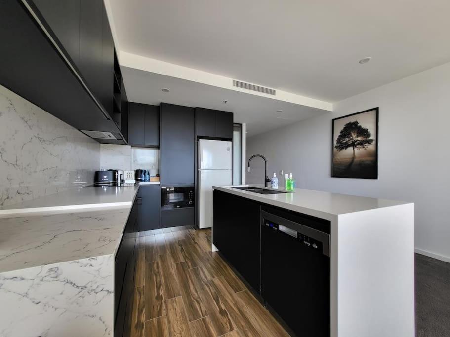Apartment Lovely Cbd Modern One Bedroom
