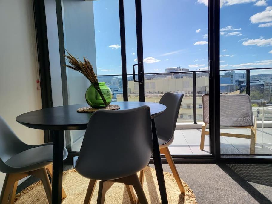Lovely Cbd Modern One Bedroom