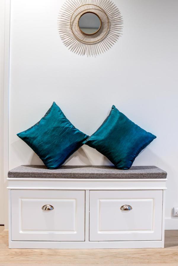The Hamptons - Lux 2 Bed 2 Bath, Pool - Location