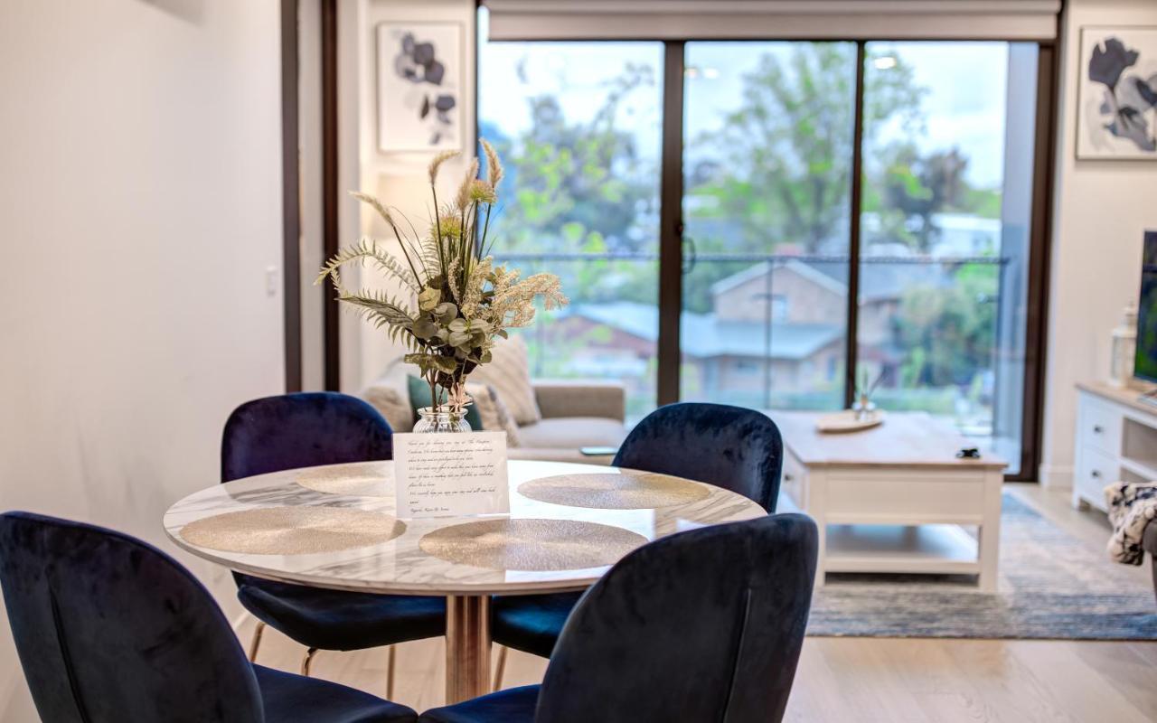 Apartment The Hamptons - Lux 2 Bed 2 Bath, Pool - Location Canberra