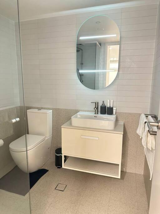 Mulberry 2br-2ba Rooftop Pool, Bbq, Wifi & Netflix - Location * Canberra