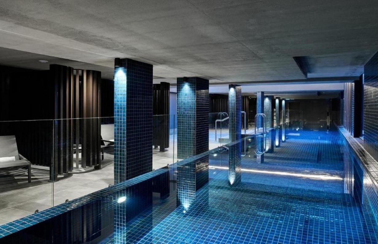 2 Bed 2 Bath Luxury In Braddon - Free Heated Pool, Gym, Parking Canberra