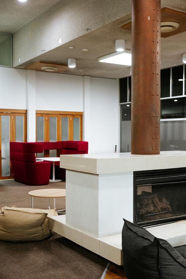 Hotel Centre Canberra