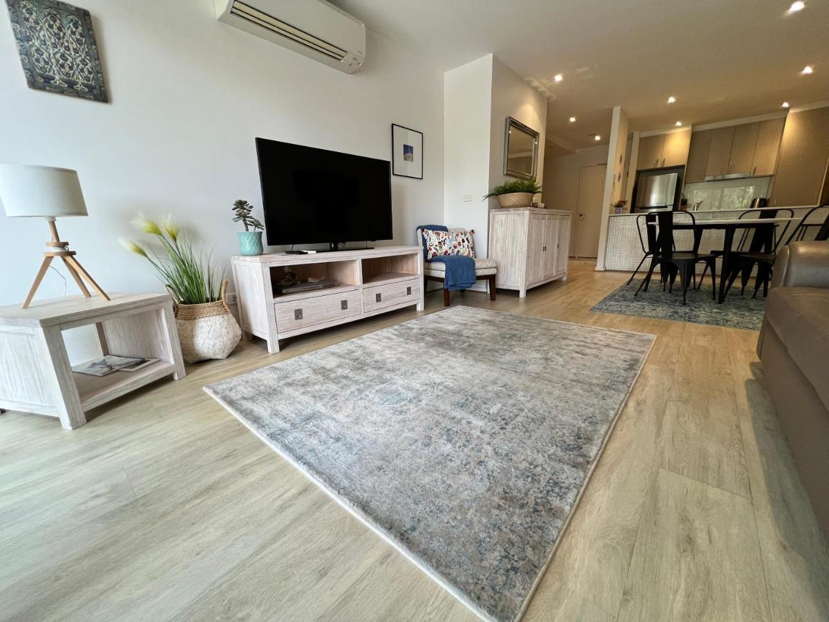 Envy 11 Luxe Spacious 1br Apt Braddon Wifi Wine Secure Parking * Canberra