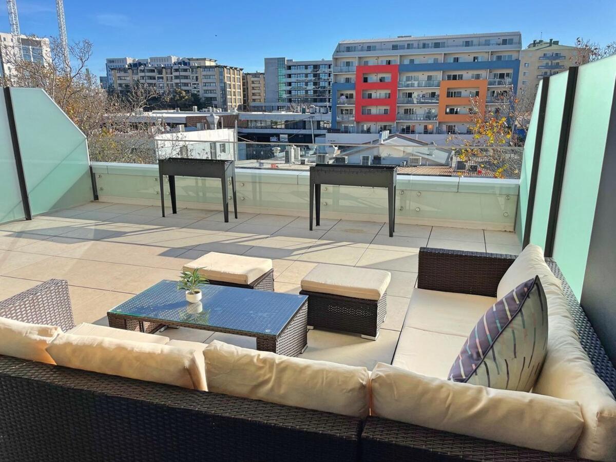 Apartment Luxury On Lonsdale - 1 Bed 1 Bath 1 Carsp Apt Canberra