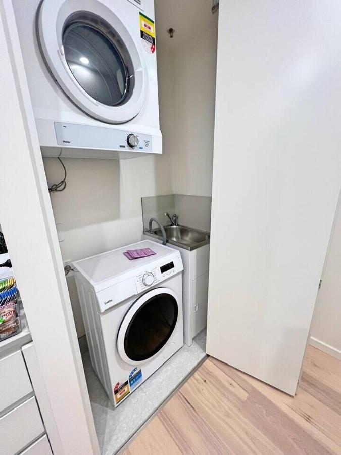 All Heart & Sol - 2bd 1bth Apt Steps From The Cbd Canberra