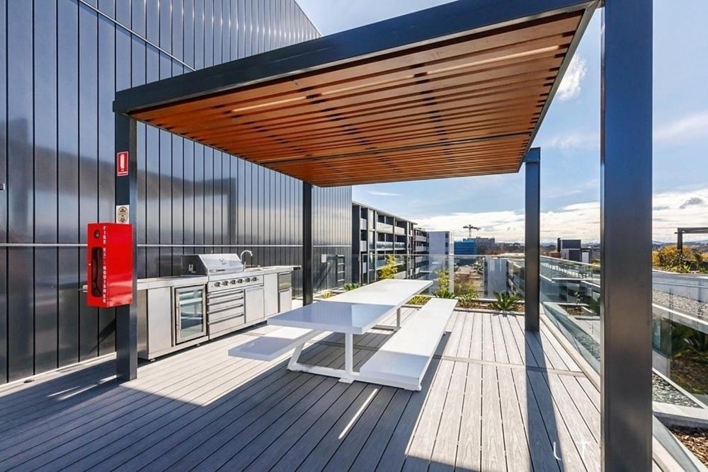 Mulberry 2br-2ba Rooftop Pool, Bbq, Wifi & Netflix - Location Apartment Canberra